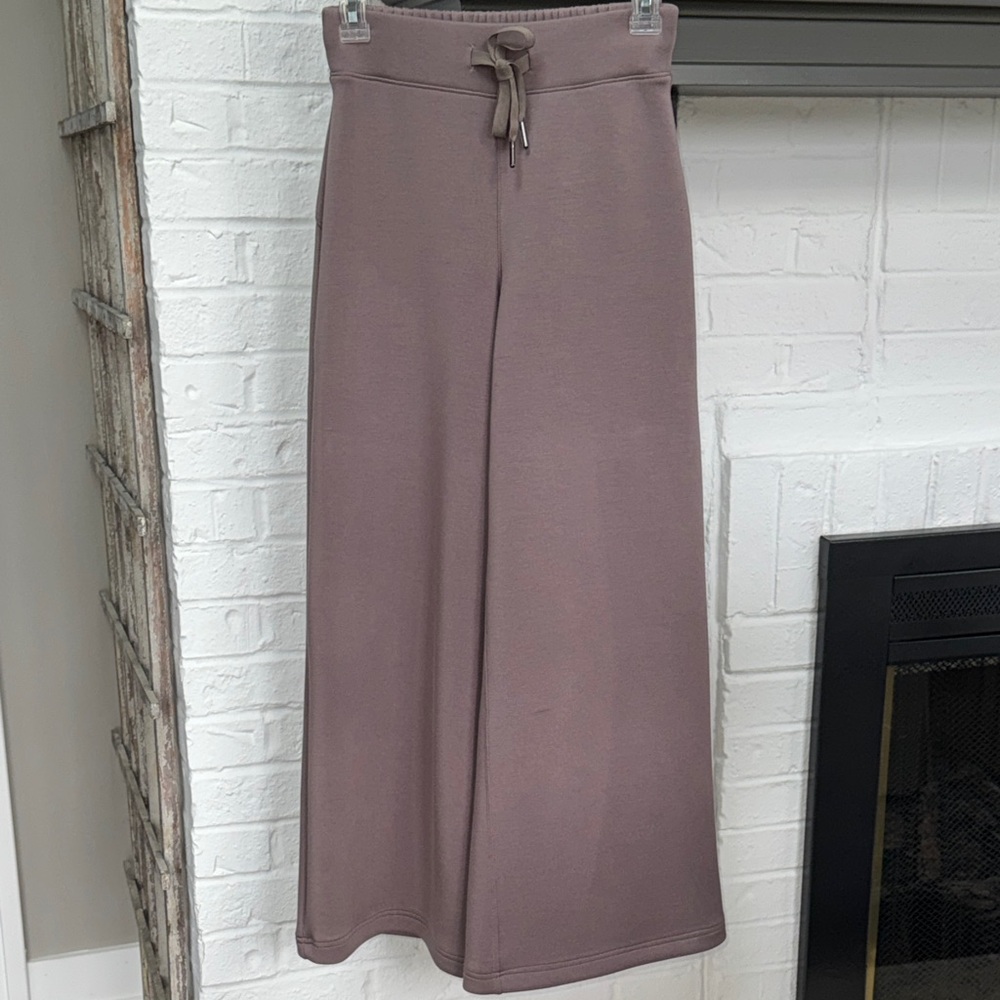 SPANX AirEssentials Wide Leg Pant in Smoke XSP